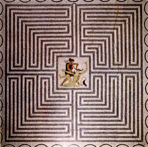 Le labyrinthe de la
                  villa Kerylos